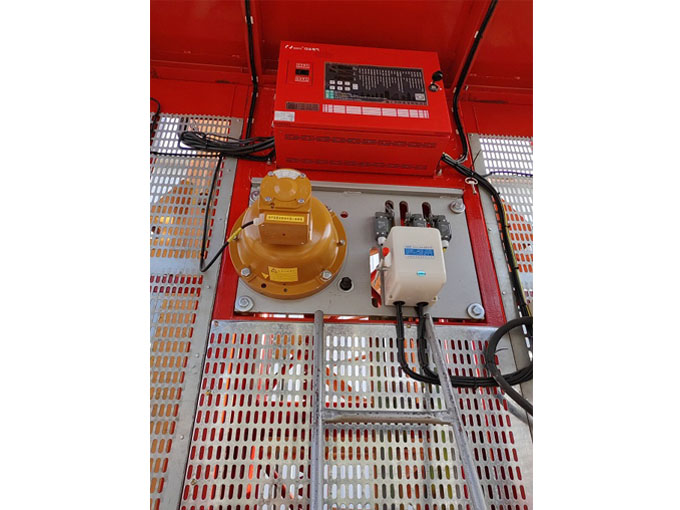 SC200J型井道施工升降機(jī) SC200J型井道施工升降機(jī)